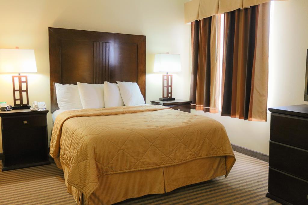 Frontier Hotel Houston Exterior photo
