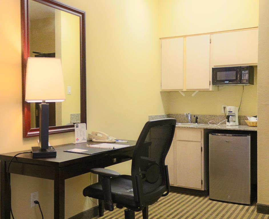 Frontier Hotel Houston Exterior photo